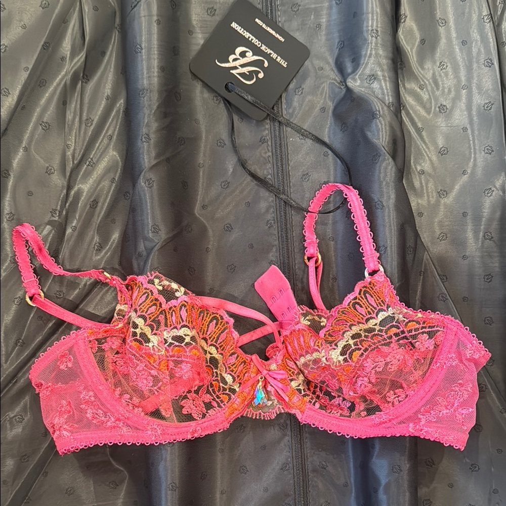 Elegant Pink Lace Bra